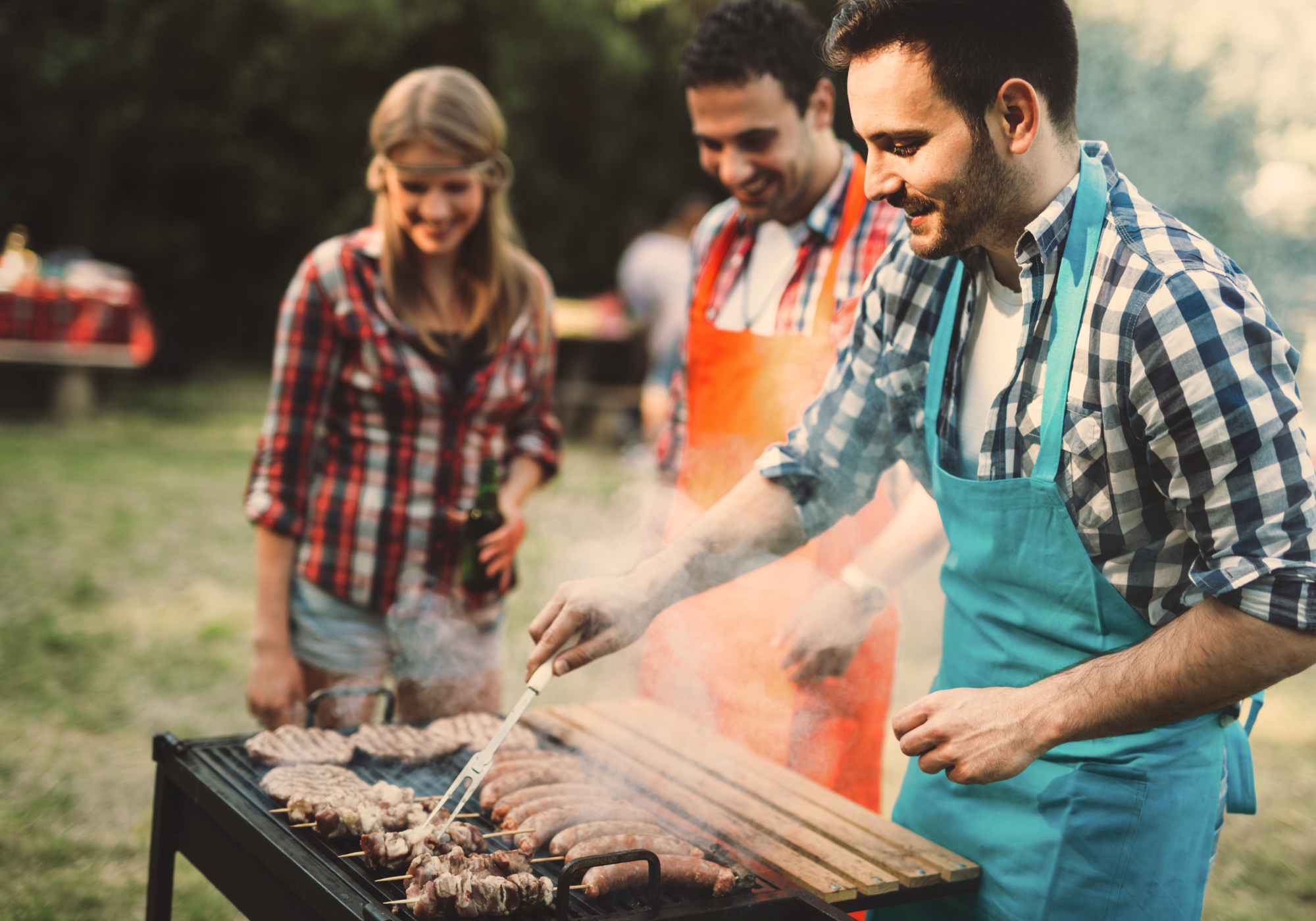 BBQ &#8211; sposób przyrządzania mięsa, sos czy typ imprez? <strong>Najlepiej wszystko jednocześnie!</strong>