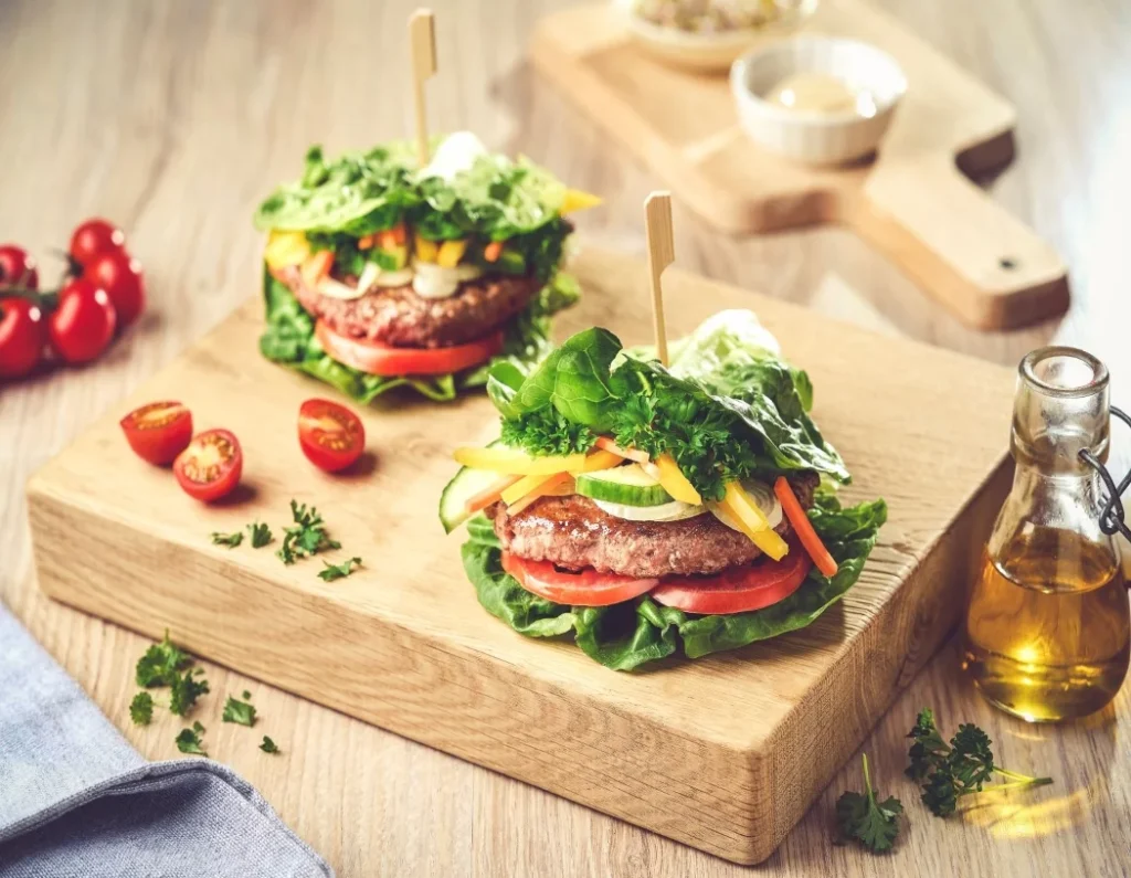 Zdrowsze menu po świętach: kiedy burger wołowy ma sens?